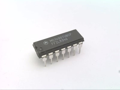 ON SEMICONDUCTOR MC14007UBCP