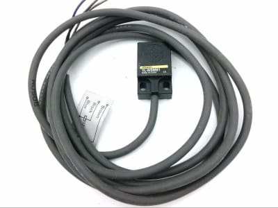 OMRON TL-W5MB1