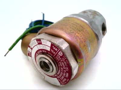 VERSA VALVES ESM-3011-44-A120