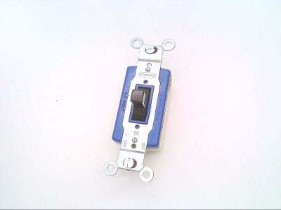 HUBBELL HBL1556