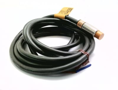 OMRON E2E-X5MY2-G 2M