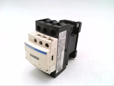 SCHNEIDER ELECTRIC CAD32P7