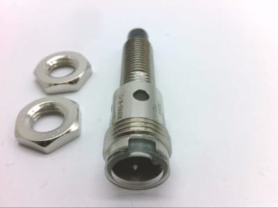 OMRON E2A-M08KN04-M1-C1