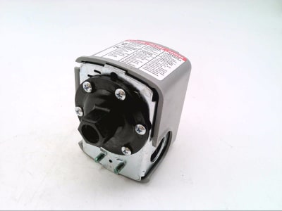 TELEMECANIQUE SENSORS 9013FSG2J24Q8