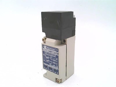SCHNEIDER ELECTRIC XSFH153359