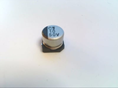 NICHICON UWX1H100MCL1GB