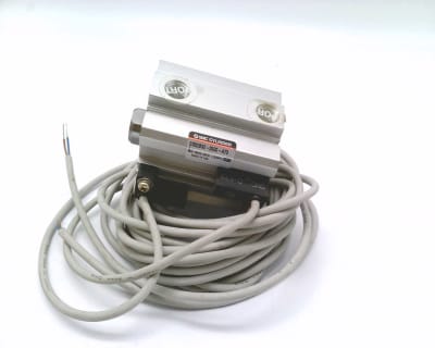 SMC CDQ2B32-25DC-A73