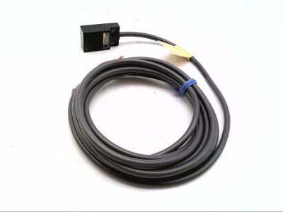 OMRON TL-W5MD2