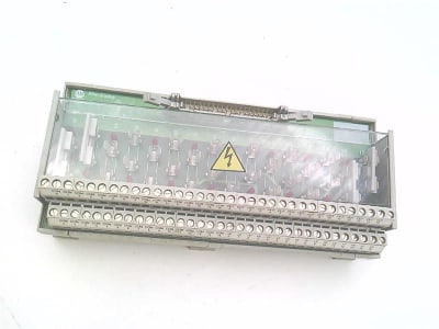 ALLEN BRADLEY 1492-IFM40F-FS24-4