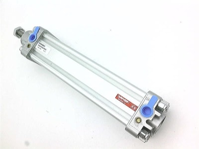 UNIVER GROUP K2000500180M