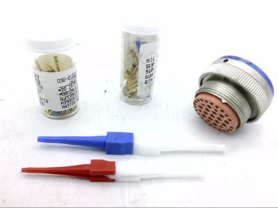 AMPHENOL MS3476L22-41P