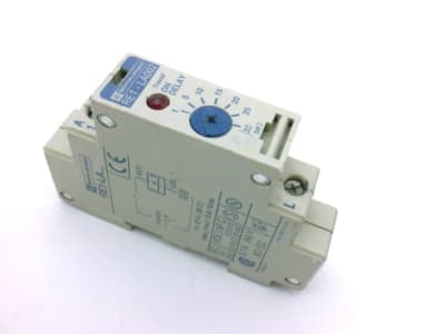 SCHNEIDER ELECTRIC RE1-LA002