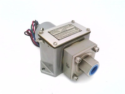 CUSTOM CONTROL SENSORS 646VZE1