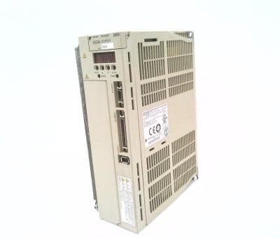 YASKAWA ELECTRIC SGDM-30ADA