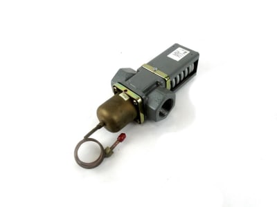 JOHNSON CONTROLS V46AE-1C