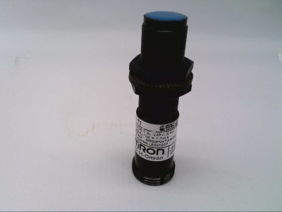 OMRON E2AW-M18LS05-MN3-T1