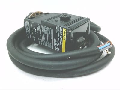 OMRON E3JU-XRM4T