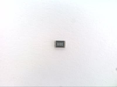 VISHAY CRCW0805300RFKEA