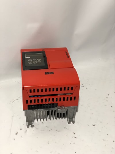 SEW EURODRIVE MOVITRAC 31C015-233-4-00