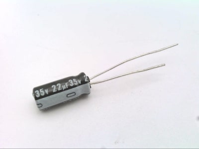 NICHICON UVZ1V220MDD1TD