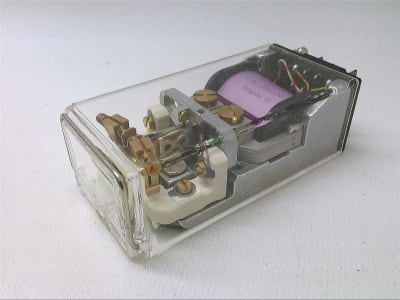 SIEMENS V23063-B1036-Z102
