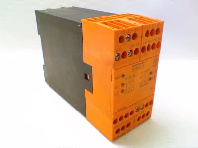 DOLD BH5928.93/110/DC24V/3S