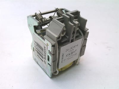 SCHNEIDER ELECTRIC LV429384