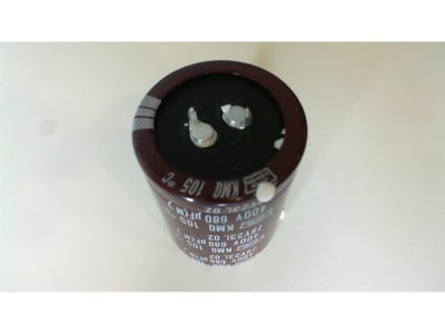 UNITED CHEMI CON EKMQ401VSN681MA45S