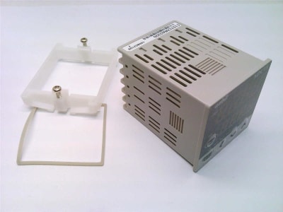 AZBIL CORPORATION C15TC0RA0300