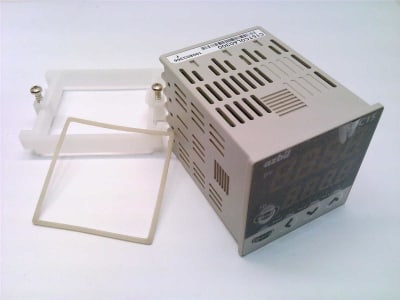 AZBIL CORPORATION C15TC0LA0300