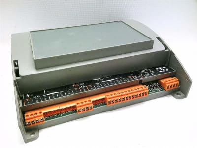 TREND IQ223/UNB/24VAC/DC