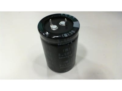 NICHICON LGL2G681MELB45