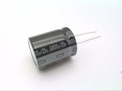 NICHICON UVR1V682MRD6