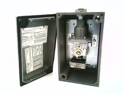 ALLEN BRADLEY 836-C5SX221