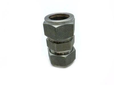 SWAGELOK M-1210-1-8