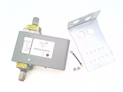 JOHNSON CONTROLS P28DN-5C