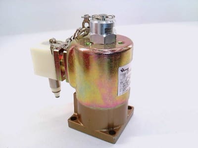 VERSA VALVES ESM-3011-44-P-D024