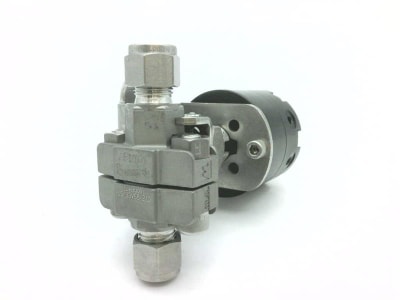 SWAGELOK SS-33VS6-21D