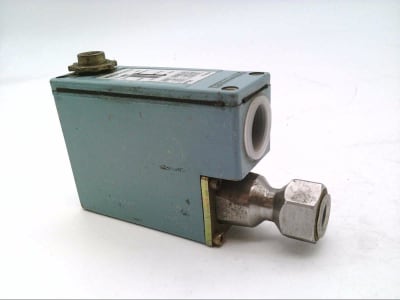 SCHNEIDER ELECTRIC XMJ-A5007
