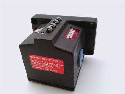 BALLUFF BNS 813-D04-L12-100-22-04