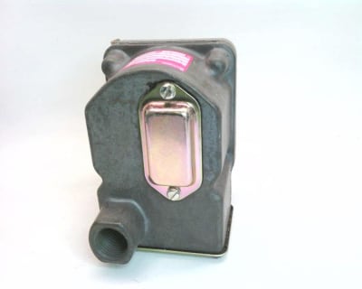 BARKSDALE D1T-H2SS-P2