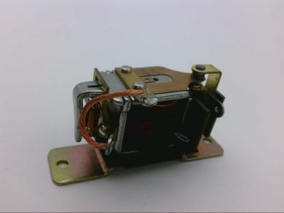 STRUTHERS DUNN RELAYS 215XAX-230V