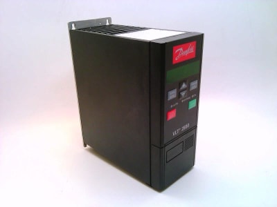 DANFOSS VLT2805-P-T4-B20-SB-R1-F12