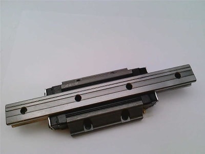 THK SHS25LC1ZZ+2220L