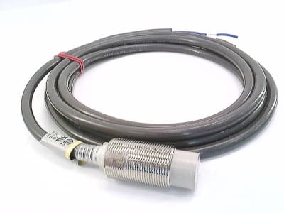 OMRON E2E-X10MY2-US 2M