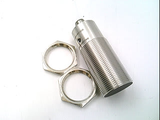 BALLUFF BES0166