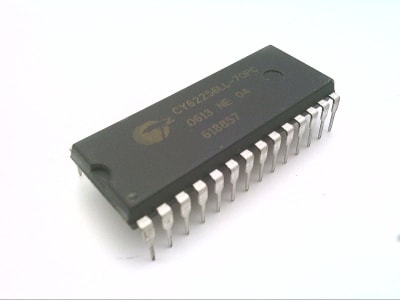 INFINEON CY62256LL-70PC