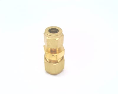 SWAGELOK B-810-6-6