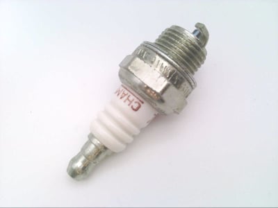 CHAMPION SPARK PLUGS RCJ6Y
