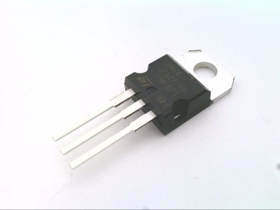 ST MICRO TIP42A